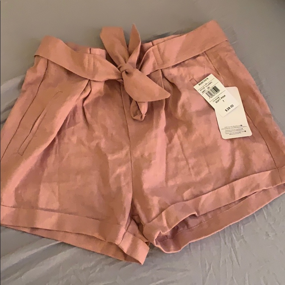 soft pink, bow tie shorts!